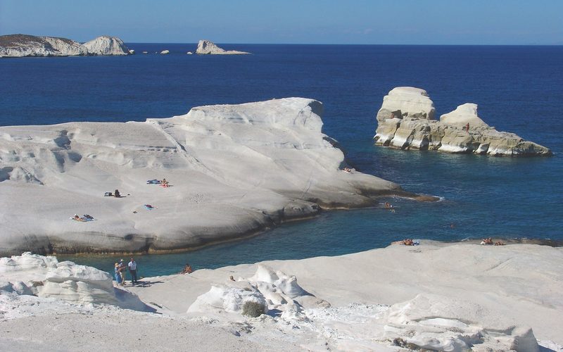 Μήλος: Το Ηφαιστειακό Νησί & οι Παραλίες του