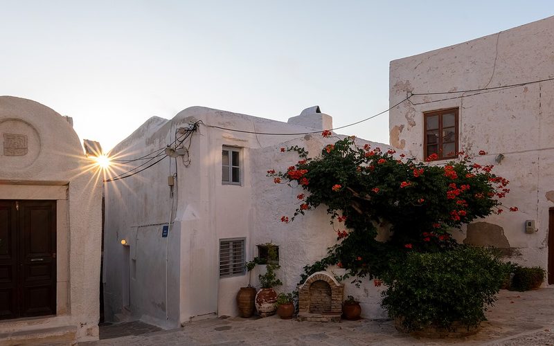 Νάξος: Διακοπές & Παραλίες στις Κυκλάδες